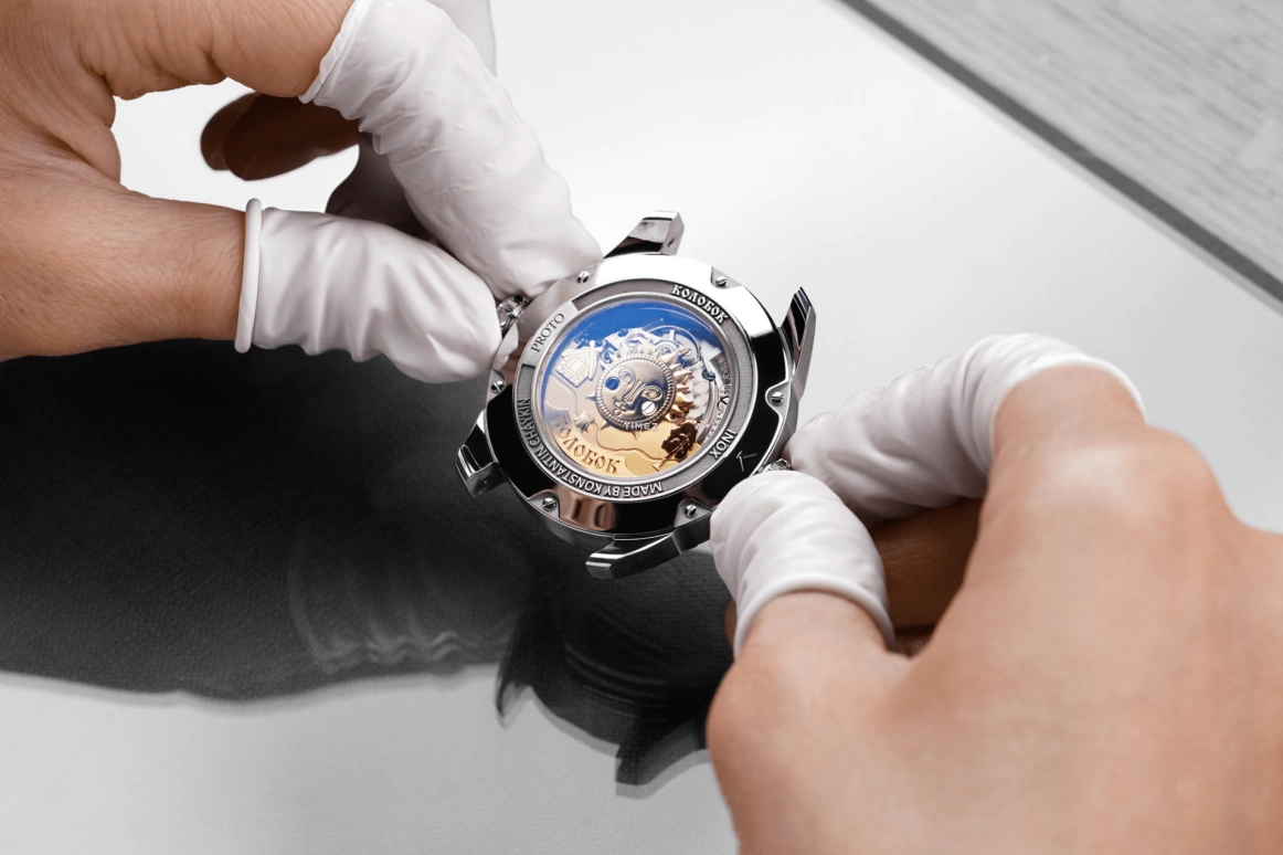 Konstantin Chaykin,Wristmons 40mm,40mm,Stainless Steel,Yellow,Automatic,Moonphase,Date,Kolobok