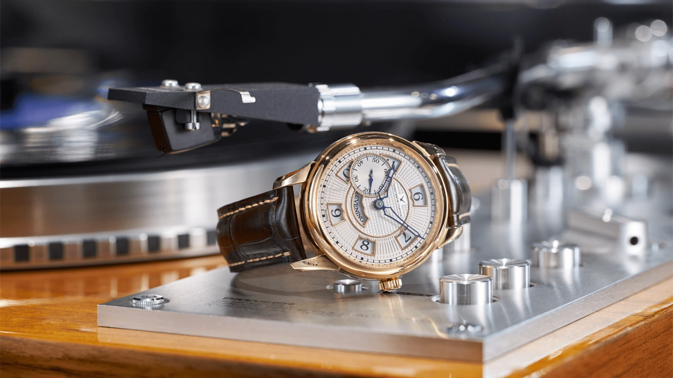 Konstantin Chaykin,Quartime 40mm,40mm,Rose Gold,Silver,Black,Handwound,Sapphire,Crystal Glass,Round,Quartime