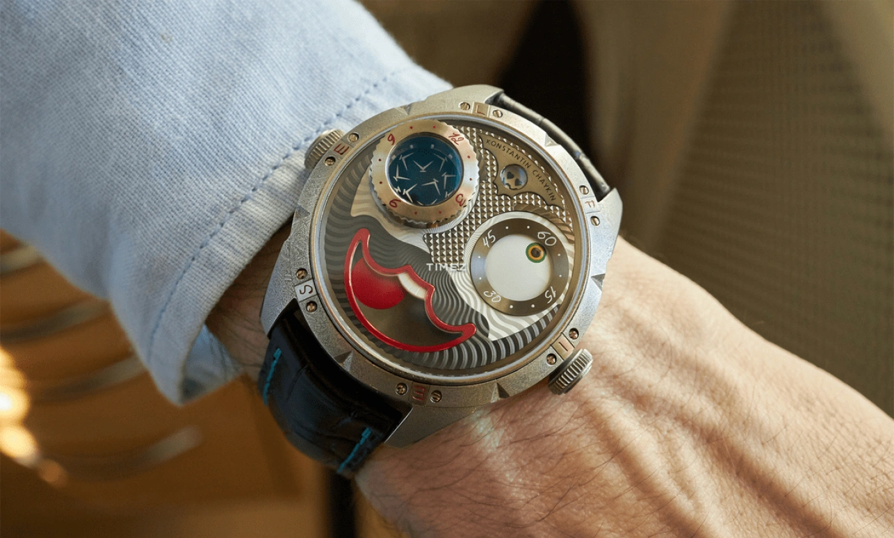 Konstantin Chaykin,Wristmons 42mm,42mm,Stainless Steel,Grey,White,Red,Handwound,Moonphase,Date,Joker Selfie Only Watch 2019
