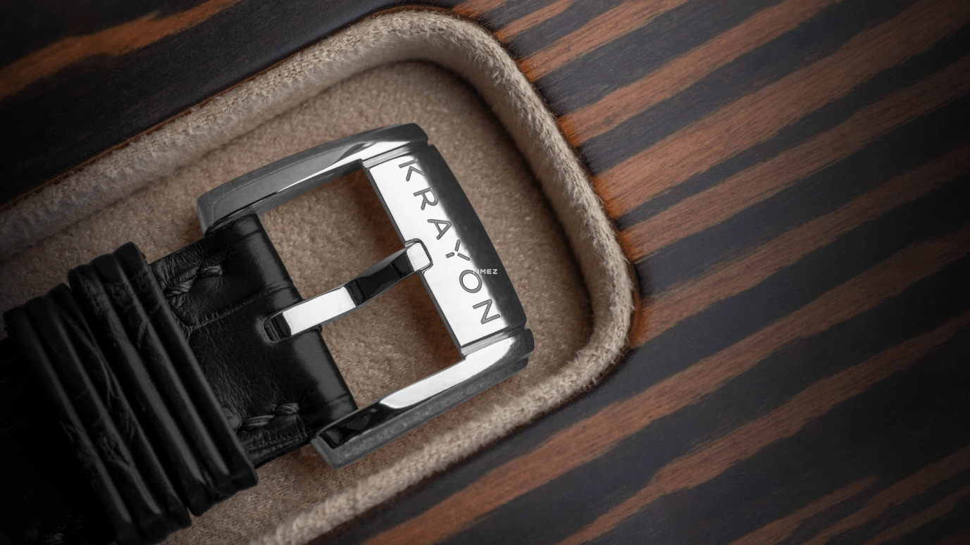 Krayon,Anywhere 39mm,39mm,Platinum,Blue,Handwound,Month,Day,Sun position/rising Time,Day / Night Indication,72hours,In-house Caliber,C030,C030-51