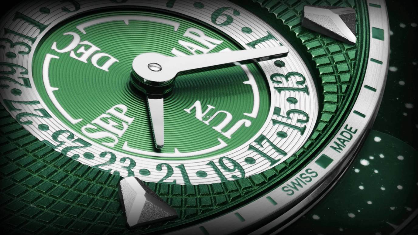 Krayon,Anywhere 39mm,39mm,Titanium,Green,Handwound,Month,Day,Sun position/rising Time,Day / Night Indication,72hours,In-house Caliber,Aurora