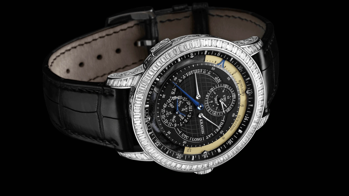 Krayon,Everywhere 43mm,43mm,White Gold,Black,Automatic,Month,Day,Function Selector,UTC,72hours,In-house Caliber,Horizon