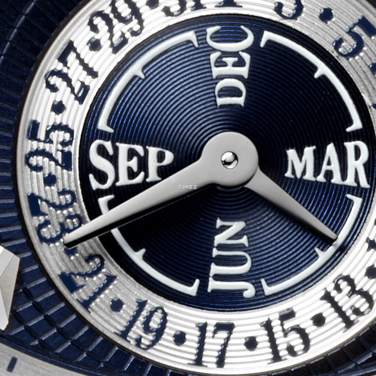 Krayon,Anywhere 39mm,39mm,White Gold,Blue,Handwound,Month,Day,Sun position/rising Time,Day / Night Indication,72hours,In-house Caliber,C030,C030-01