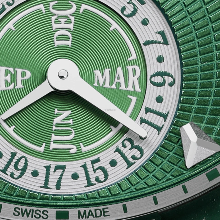Krayon,Anywhere 39mm,39mm,Titanium,Green,Handwound,Month,Day,Sun position/rising Time,Day / Night Indication,72hours,In-house Caliber,Aurora
