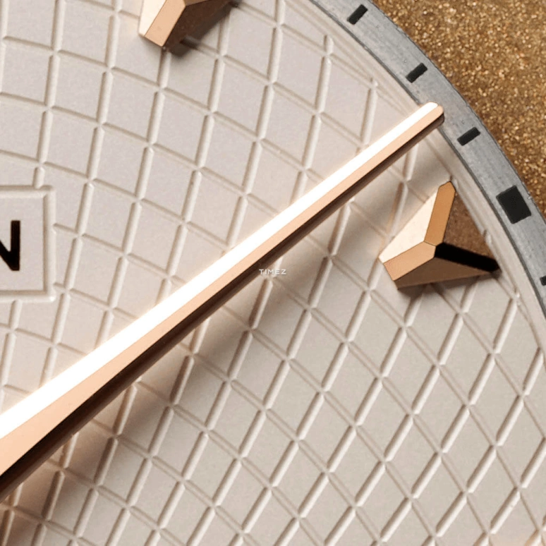Krayon,Anywhere 39mm,39mm,Rose Gold,Cream,Handwound,Month,Day,Sun position/rising Time,Day / Night Indication,72hours,In-house Caliber,C030,C030-02