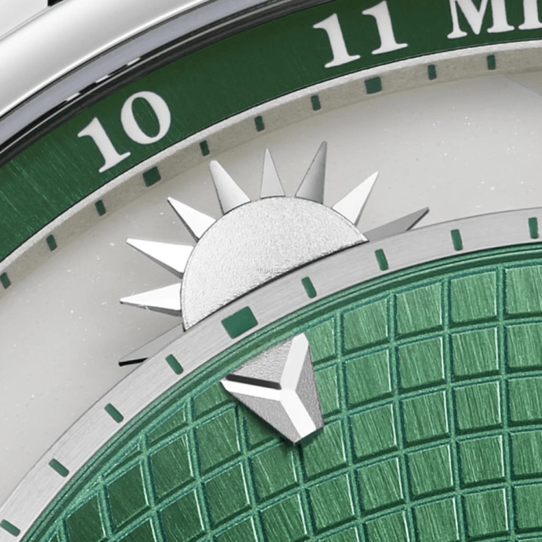 Krayon,Anywhere 39mm,39mm,Titanium,Green,Handwound,Month,Day,Sun position/rising Time,Day / Night Indication,72hours,In-house Caliber,Aurora