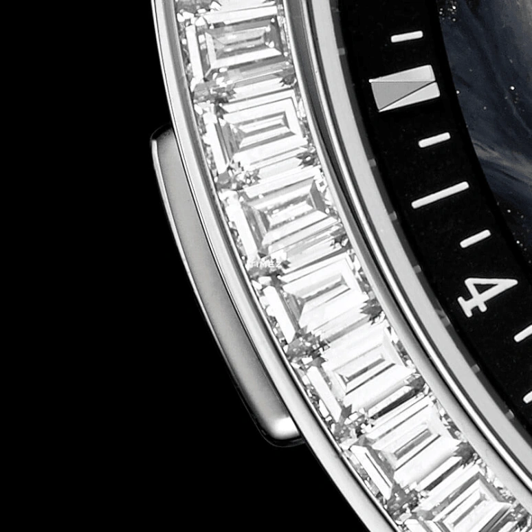 Krayon,Everywhere 43mm,43mm,White Gold,Black,Automatic,Month,Day,Function Selector,UTC,72hours,In-house Caliber,Horizon