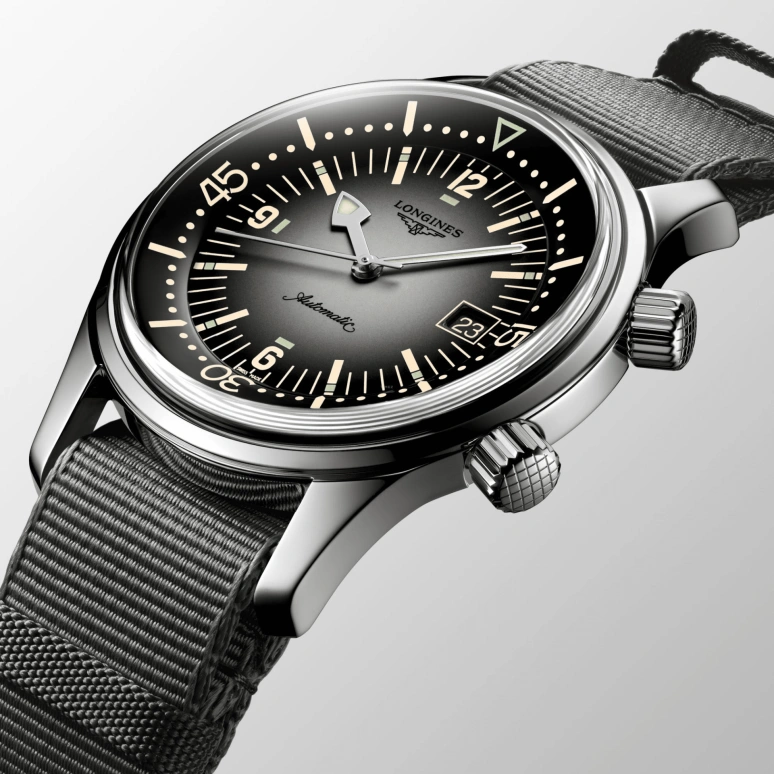 Longines,Heritage Classic 42mm,42mm,Stainless Steel,Grey,Automatic,Date,64hours,L3,L3.774.4.70.2
