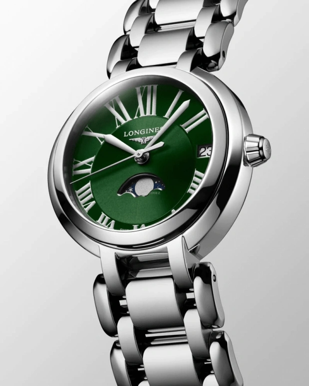 Longines,Elegant 30.50mm,30.50mm,Stainless Steel,Olive Green,Silver,Quartz,In-house Caliber,Sapphire,L8,L8.115.4.61.6