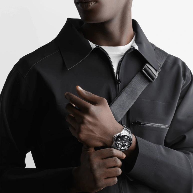 Longines,HydroConquest 39mm,39mm,Ceramic,Stainless Steel,Black,Automatic,Date,64hours,L3,L3.780.4.56.6
