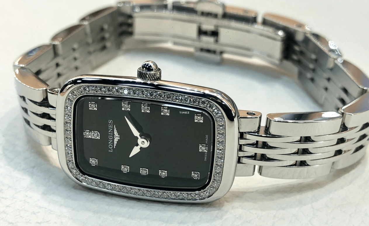 Longines,Equestrian 19.20x28mm,19.20x28mm,Stainless Steel,Black,Quartz,In-house Caliber,Sapphire,Crystal Glass,L6,L6.140.0.57.6
