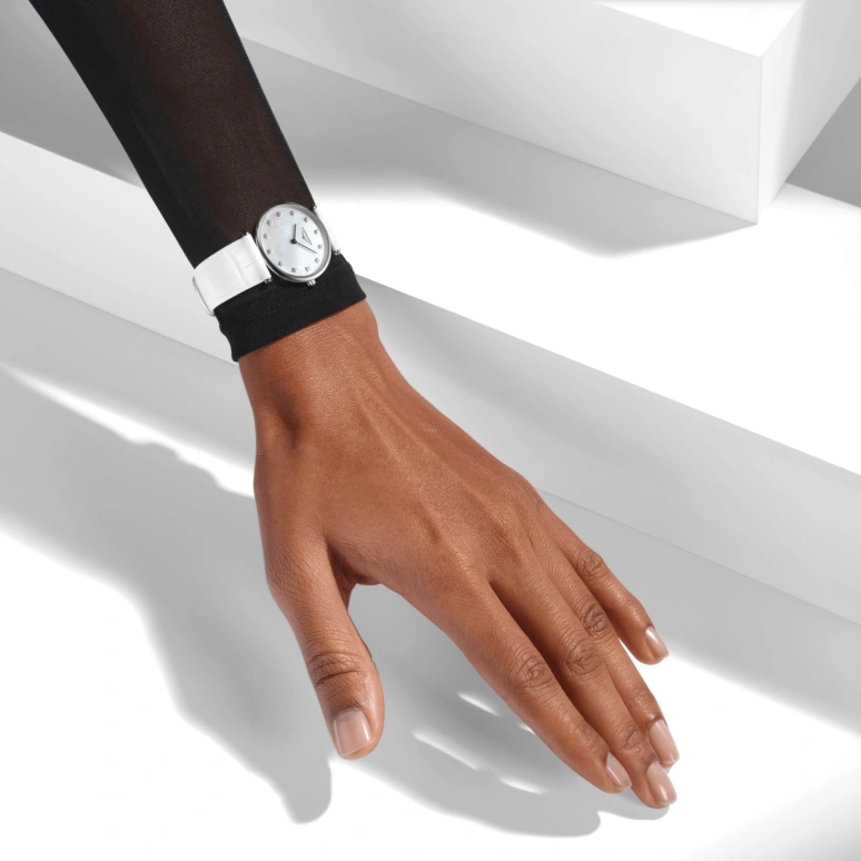 Longines,La Grande Classique 29mm,29mm,Stainless Steel,White,Quartz,In-house Caliber,Sapphire,L4,L4.512.4.87.0