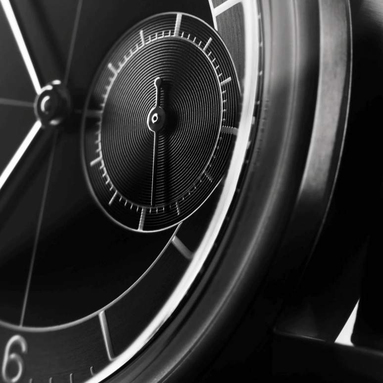 Longines,Heritage Classic 38.50mm,38.50mm,Stainless Steel,Black,Automatic,64hours,In-house Caliber,L2,L2.828.4.53.2