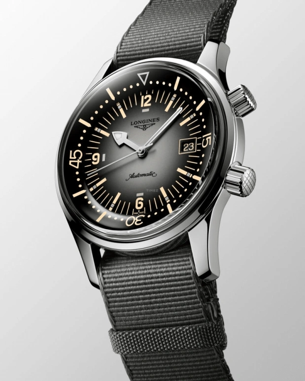 Longines,Heritage Classic 42mm,42mm,Stainless Steel,Grey,Automatic,Date,64hours,L3,L3.774.4.70.2