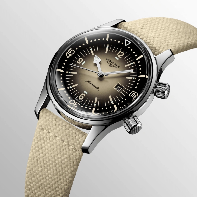 Longines,Heritage Classic 36mm,36mm,Stainless Steel,Beige,Automatic,Date,40hours,L3,L3.374.4.30.2