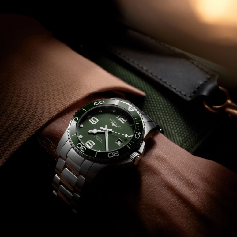 Longines,HydroConquest 43mm,43mm,Stainless Steel,Green,Automatic,Day,72hours,L3,L3.782.4.06.6