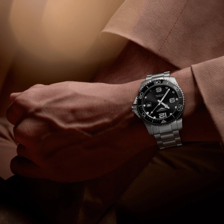 Longines,HydroConquest 43mm,43mm,Stainless Steel,Black,Automatic,Date,65hours,L3,L3.782.4.56.6