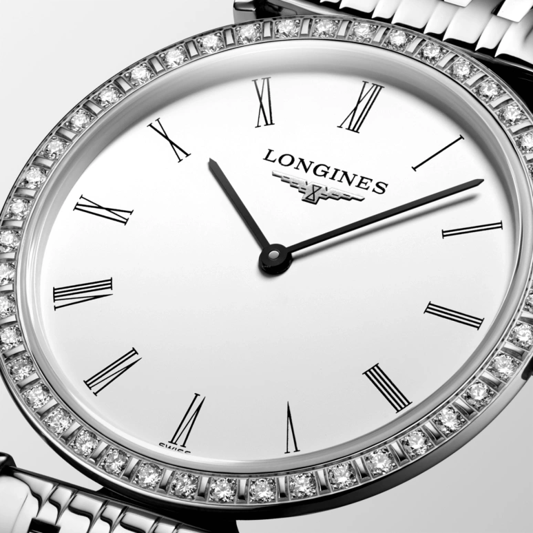 Longines,Elegant 29mm,29mm,Stainless Steel,Black,White,Quartz,In-house Caliber,Sapphire,L4,L4.523.0.11.6