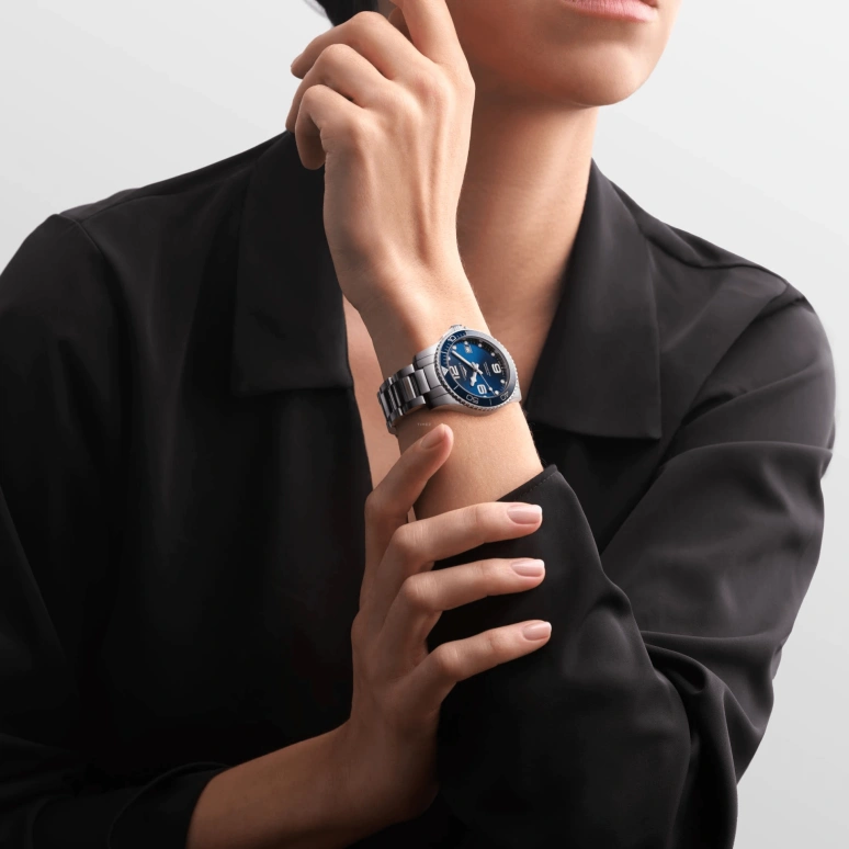 Longines,HydroConquest 39mm,39mm,Ceramic,Stainless Steel,Blue,Automatic,Date,64hours,L3,L3.780.4.96.6