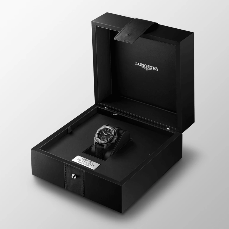 Longines,Heritage Avigation 43mm,43mm,Titanium,Black,Automatic,Anti-magnetic,72hours,L2,L2.838.1.53.2