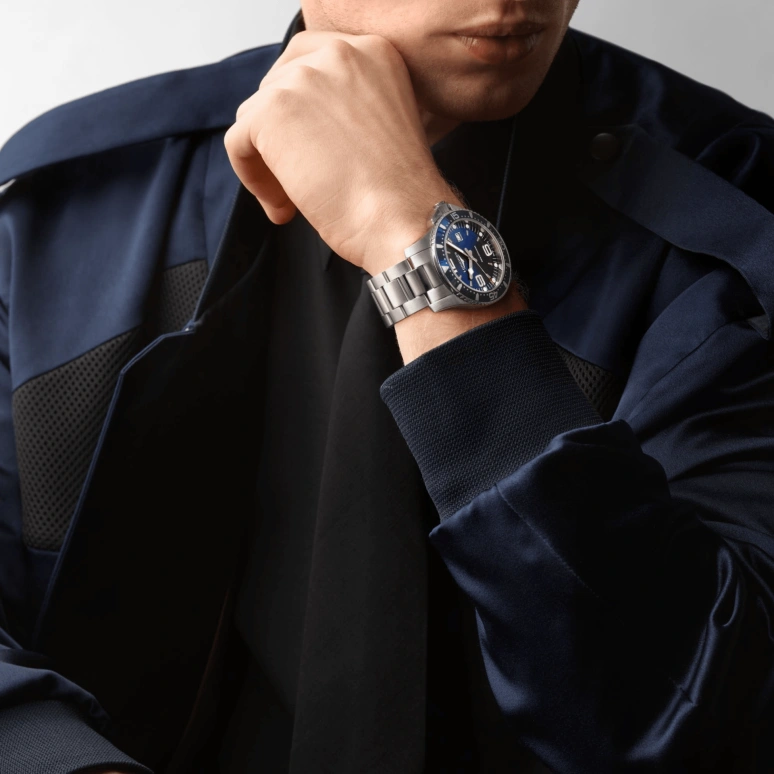 Longines,HydroConquest 44mm,44mm,Stainless Steel,Blue,Quartz,Date,26280hours,L3,L3.840.4.96.6