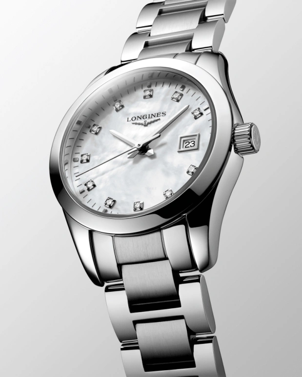 Longines,Conquest Classic 29.50mm,29.50mm,Stainless Steel,White,Quartz,Date,Jumping Minutes,L2,L2.286.4.87.6
