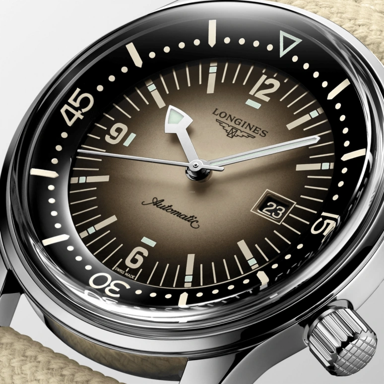 Longines,Heritage Classic 36mm,36mm,Stainless Steel,Beige,Automatic,Date,40hours,L3,L3.374.4.30.2