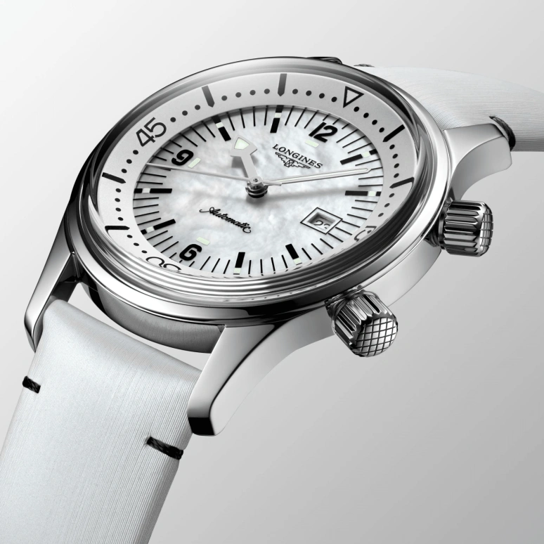 Longines,Heritage Classic 36mm,36mm,Stainless Steel,White,Automatic,Date,40hours,L3,L3.374.4.80.0