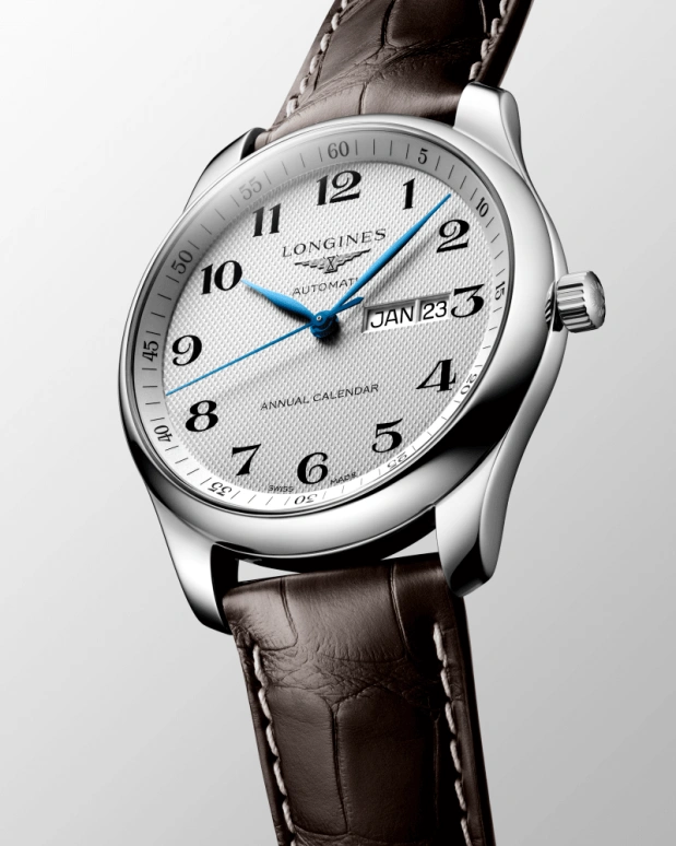 Longines,Heritage Classic 42mm,42mm,Stainless Steel,Silver White,Automatic,Annual Calendar,Month,Day,L2,L2.920.4.78.3