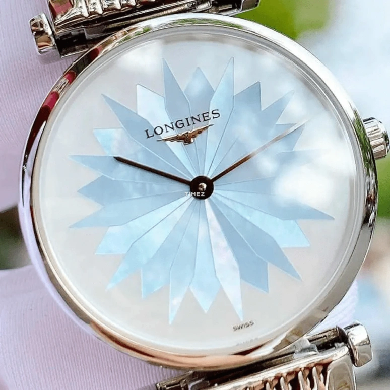Longines,La Grande Classique 24mm,24mm,Stainless Steel,White,Blue,Quartz,In-house Caliber,Sapphire,Crystal Glass,L4,L4.209.4.03.6