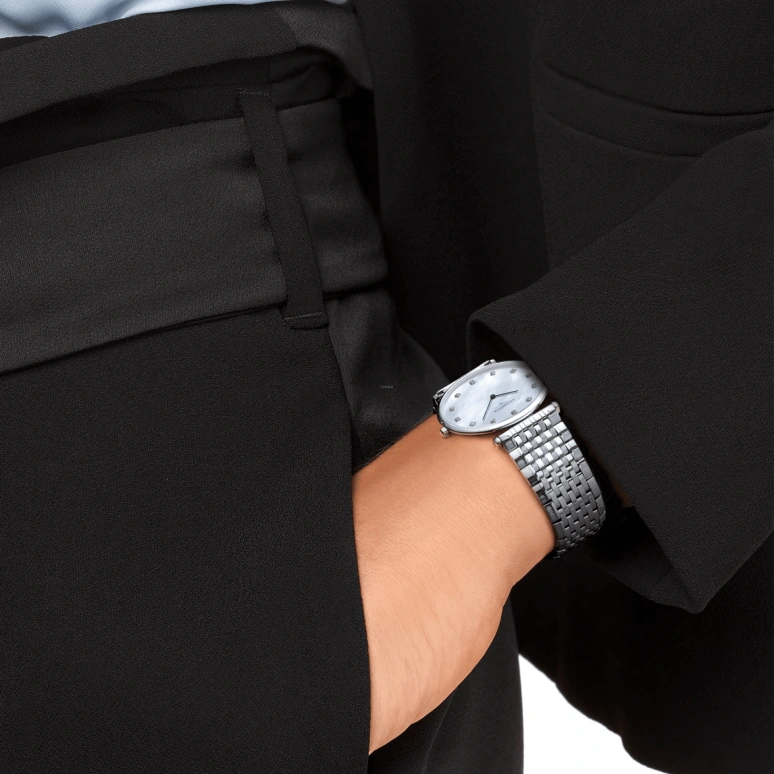Longines,Elegant 33mm,33mm,Stainless Steel,White,Quartz,In-house Caliber,Sapphire,L4,L4.709.4.88.6