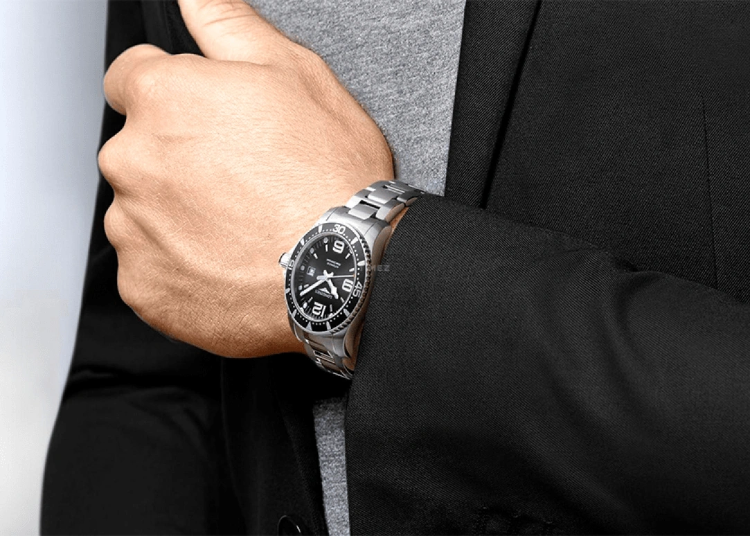 Longines,HydroConquest 44mm,44mm,Stainless Steel,Black,Automatic,Date,65hours,L3,L3.841.4.56.6