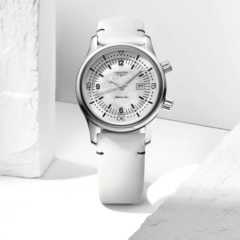 Longines,Heritage Classic 36mm,36mm,Stainless Steel,White,Automatic,Date,40hours,L3,L3.374.4.80.0