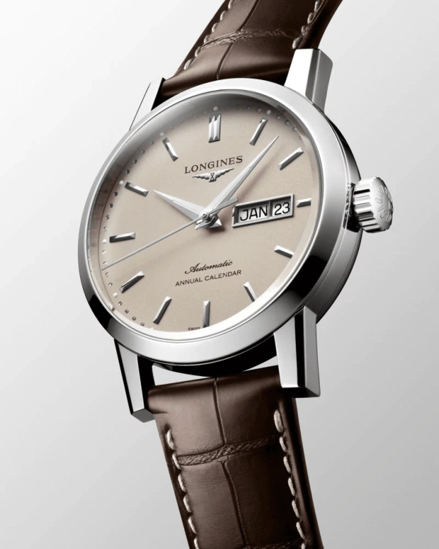 Longines,1832 40mm,40mm,Stainless Steel,Silver White,Automatic,Annual Calendar,Month,Day,L4,L4.827.4.92.2