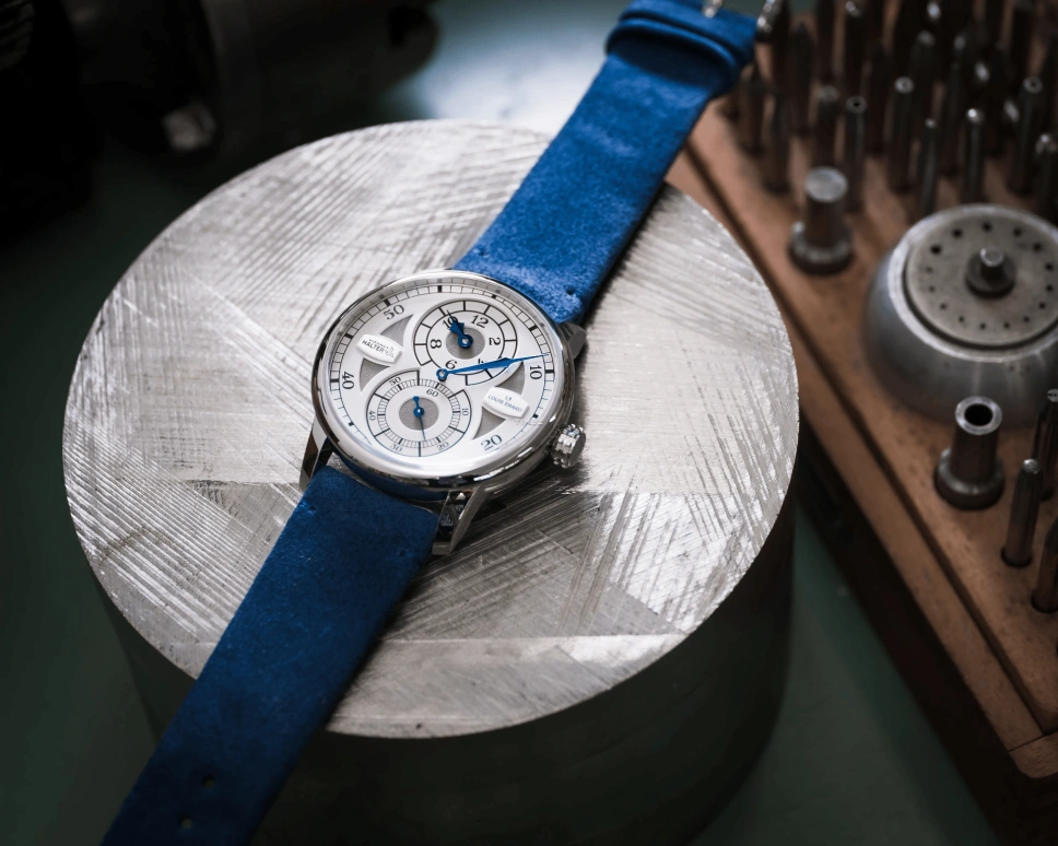 Louis Erard,Noirmont X 42mm,42mm,Stainless Steel,Silver,Grey,Automatic,38hours,Sapphire,Crystal Glass,85237AA51,85237AA51.BVA35