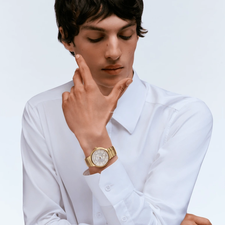 LOUIS VUITTON,Tambour 40mm,40mm,Yellow Gold,White,Automatic,Sapphire,Crystal Glass,Round,Lionel Messi,Taylor Swift,La Pulga,GOAT,W1YG10