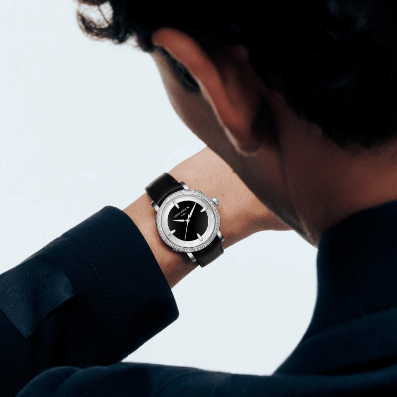 LOUIS VUITTON,ESCALE 40.50mm,40.50mm,Platinum,Black,Automatic,50hours,In-house Caliber,W3PT31