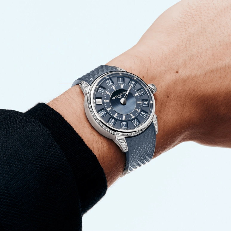 LOUIS VUITTON,Tambour Taiko Spin Time 39.50mm,39.50mm,White Gold,Blue,Automatic,45hours,In-house Caliber,W9WG52