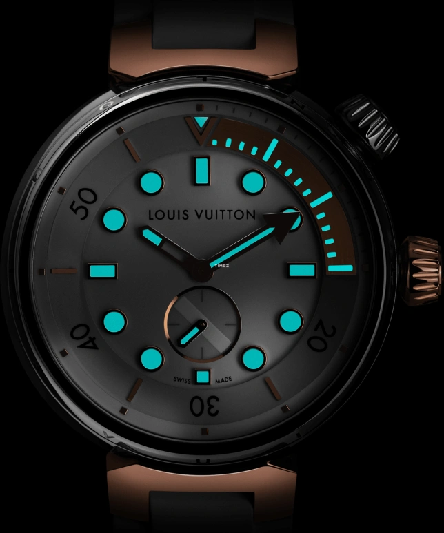 LOUIS VUITTON,Tambour Street Diver 39.50mm,39.50mm,Stainless Steel,Rose Gold,White,Quartz,Sapphire,Crystal Glass,Round,QA166A
