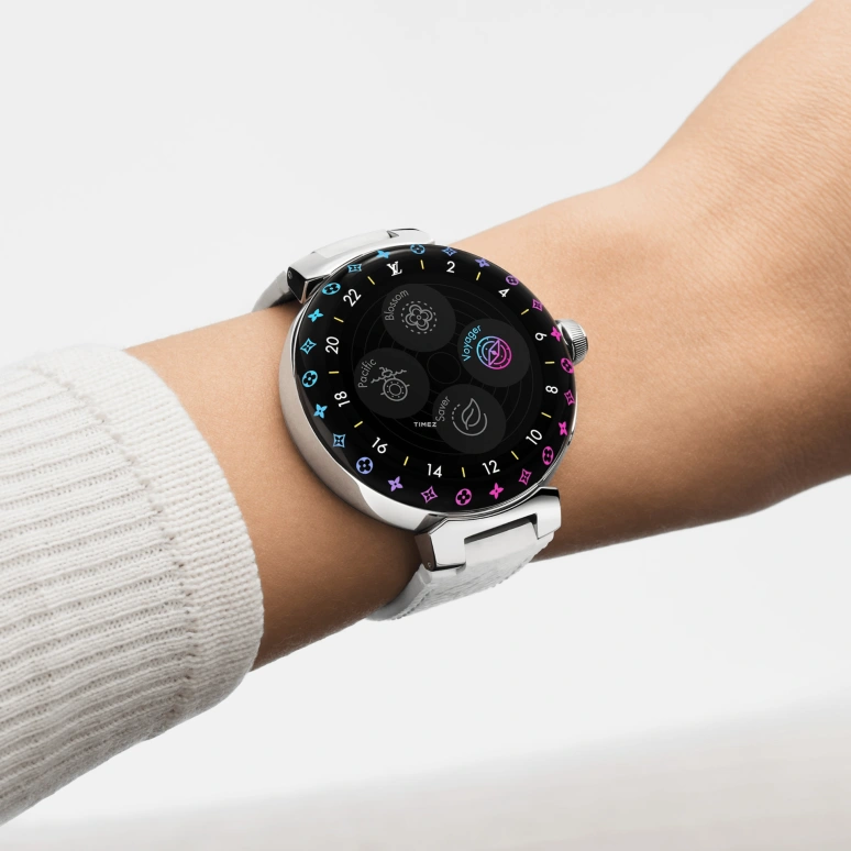 LOUIS VUITTON,Tambour Horizon 44mm,44mm,Stainless Steel,White,Processor,Smartwatch,Sapphire,Crystal Glass,QBB189