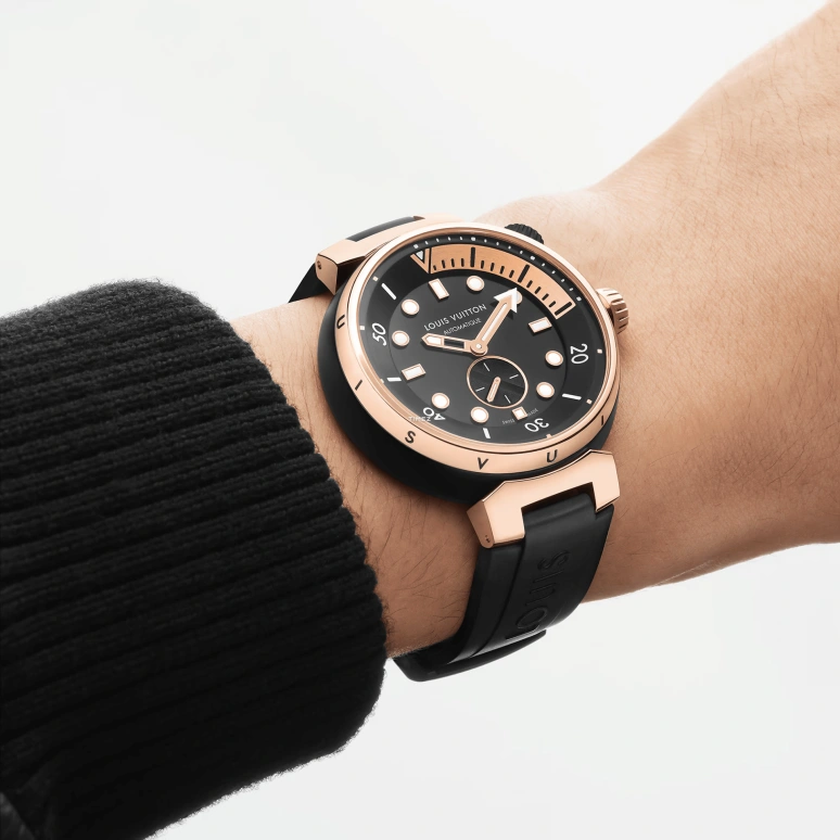 LOUIS VUITTON,Tambour Street Diver 44mm,44mm,Stainless Steel,Rose Gold,Black,Automatic,Sapphire,Crystal Glass,Round,QA123A
