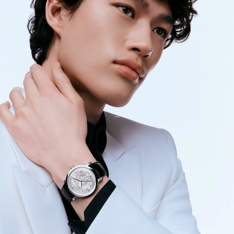 LOUIS VUITTON,ESCALE 39mm,39mm,Platinum,Silver,Automatic,50hours,In-house Caliber,W3PT11