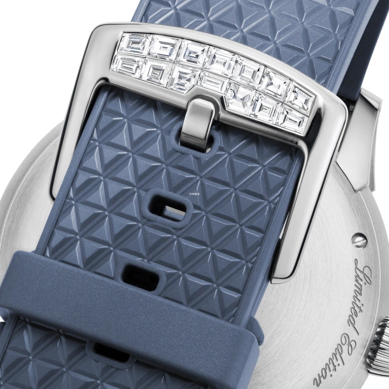 LOUIS VUITTON,Tambour Taiko Spin Time 39.50mm,39.50mm,White Gold,Blue,Automatic,45hours,In-house Caliber,W9WG52