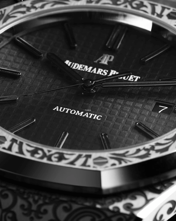 MAD Paris,Other 33mm,33mm,Stainless Steel,Black,Automatic,Day,Sapphire,15400STROEN005