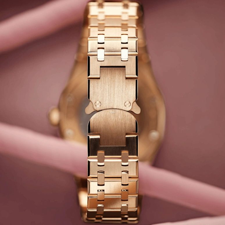 MAD Paris,Other 41mm,41mm,Rose Gold,Automatic,Day,Sapphire,15400OR