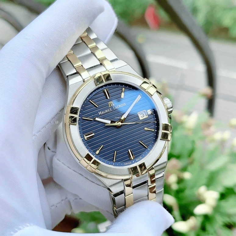 Maurice Lacroix,Aikon Quartz 42mm,42mm,Stainless Steel,Blue,Quartz,Day,Sapphire,AI1008,AI1008-PVY13-433-1