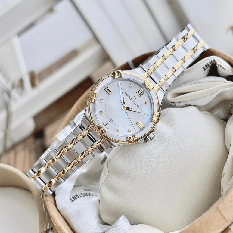 Maurice Lacroix,Aikon Quartz 35mm,35mm,Stainless Steel,Luminous,White,Silver,Quartz,Day,Sapphire,AI1006,AI1006-PVY13-171-1