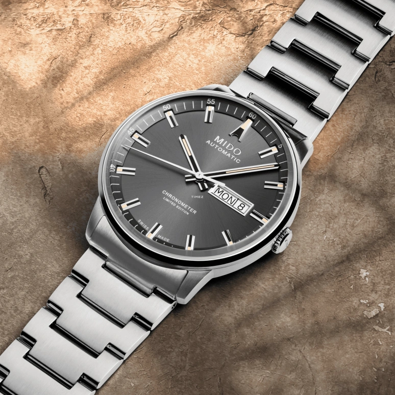 Mido,Commander 40mm,40mm,Stainless Steel,Smoky Coal,Coal Gray,Grey,Automatic,Date,Day,M021,M021.431.11.061.02