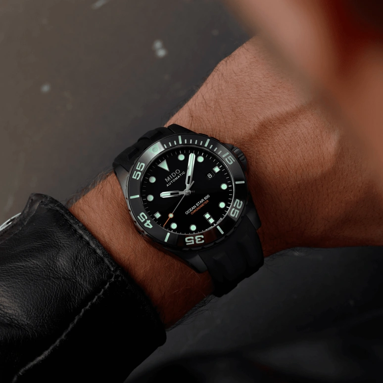 Mido,Ocean Star 43.50mm,43.50mm,Stainless Steel,Black,Automatic,80hours,In-house Caliber,M026,M026.608.33.051.00