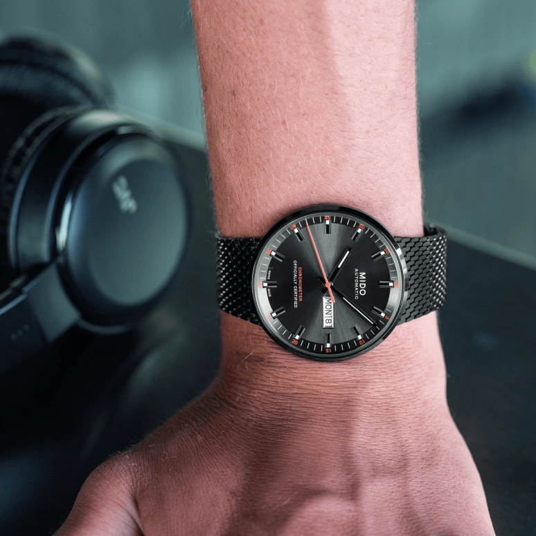 Mido,Commander 42mm,42mm,Stainless Steel,Black,Automatic,Date,Anti-magnetic,M031,M031.631.33.061.00